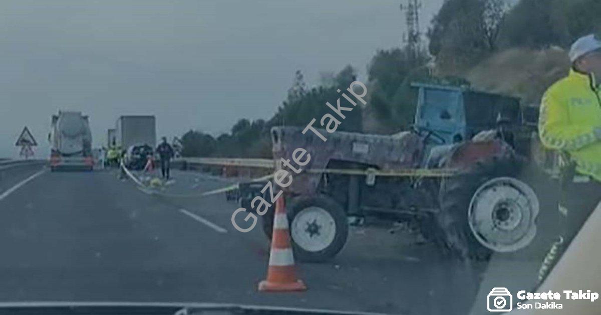 "Akhisar'da Katliam Gibi Zincirleme Kaza: 1 Ölü, 8 Yaralı" başlıklı haber için fotorealistik, profes