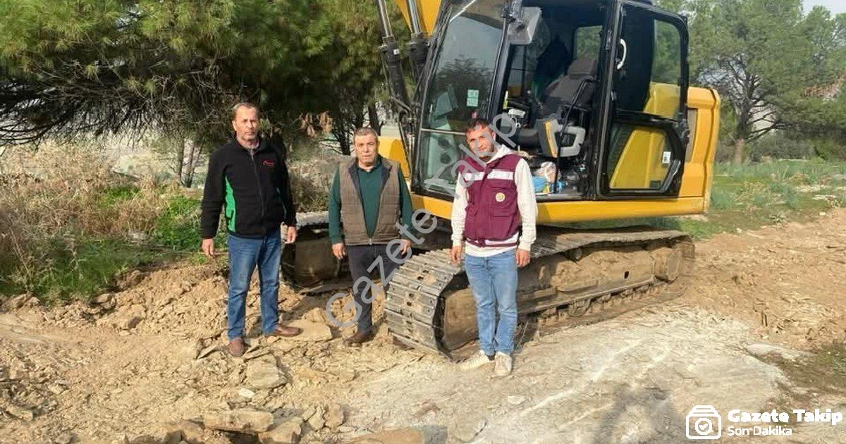 "Burunköy Ormanları Yangına Karşı Korunuyor: Yeni Yollar Açılıyor" başlıklı haber için fotorealistik