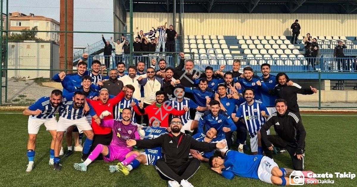 "BAL 8. Grup'ta Manisa'nın Yüzü Tek Takımla Güldü: İşte Sonuçlar" başlıklı haber için fotorealistik,