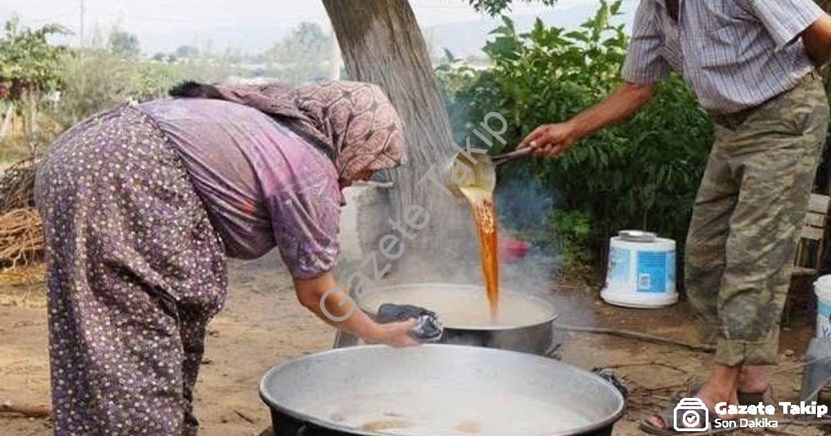 "Sarıgöl'de Kış Hazırlığı: Ev Yapımı Pekmezin Tatlı Telaşı Başladı" başlıklı haber için fotorealisti