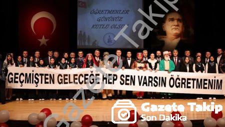 Kütahya’da Coşkulu Öğretmenler Günü Kutlaması