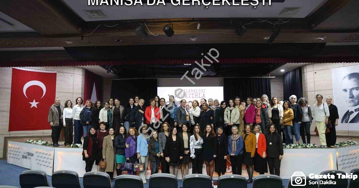 "Kadın Hakları Belgeseli ve Söyleşi Manisa'da Gerçekleşti" başlıklı haber için fotorealistik, profes