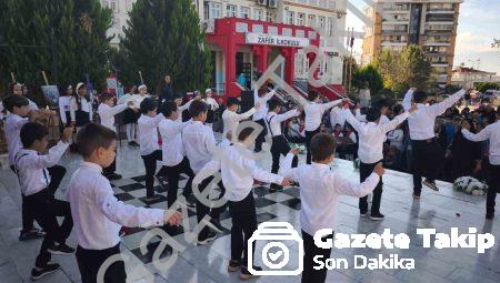 Nazilli’de Öğretmenlerden Zeybekli 24 Kasım Kutlaması