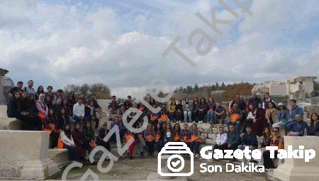 AFAD gönüllüleri Stratonikeia’da tarih yolculuğuna çıktı