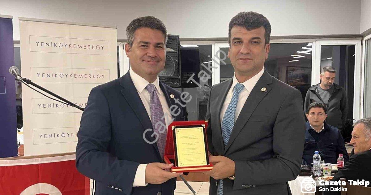 "Yeniköy Kemerköy Enerji Milaslı Öğretmenleri Unutmadı: Anlamlı Kutlama" başlıklı haber için fotorea