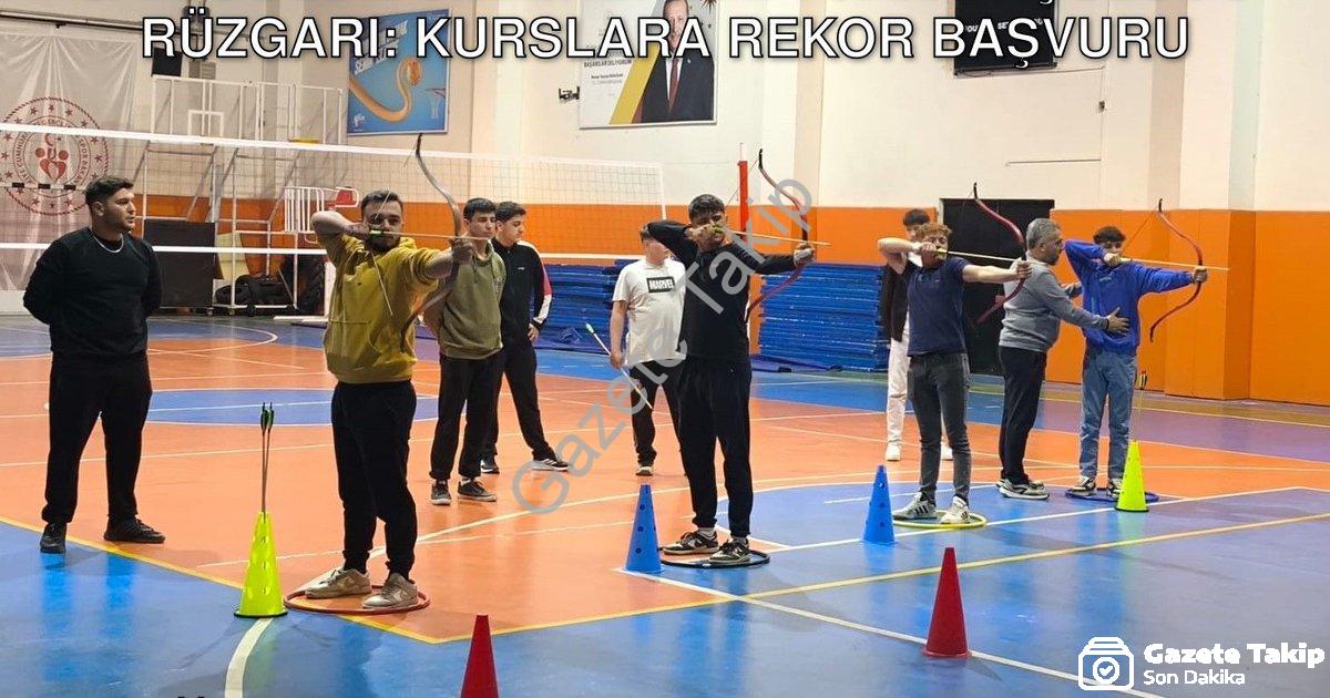 "Sarıgöl'de Geleneksel Türk Okçuluğu Rüzgarı: Kurslara Rekor Başvuru" başlıklı haber için fotorealis