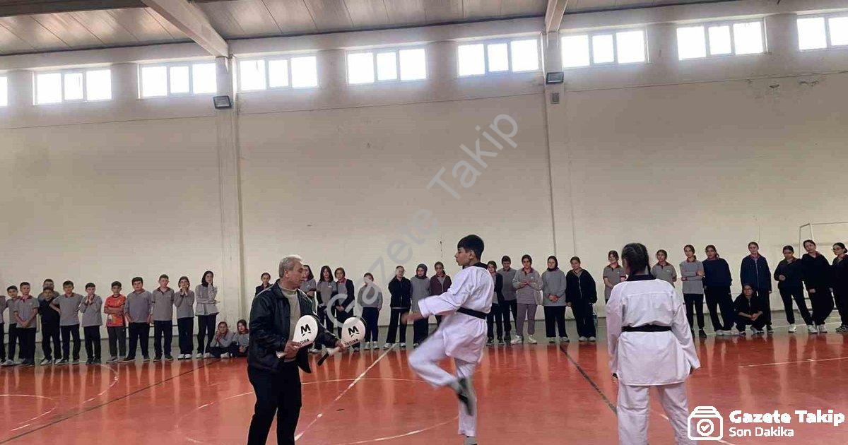 "Pazarlar'da Spor Devrimi: Tekvando ile Yüzlerce Lisanslı Sporcu Yetişiyor" başlıklı haber için foto